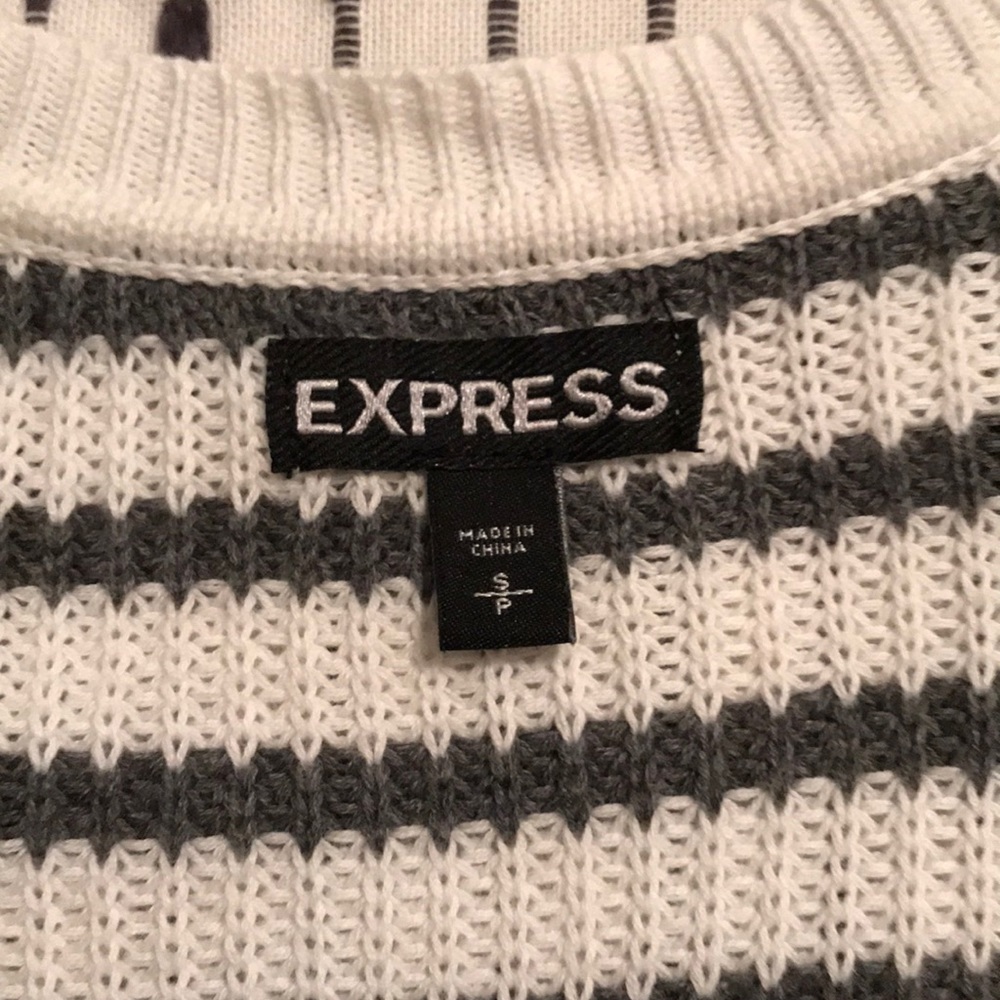 Express sweater - Picture 2 of 3
